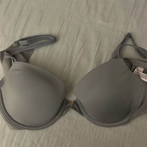 Victoria’s Secret - Gray Women's Bra